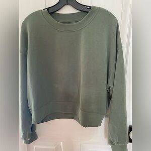 LULULEMON Perfectly Oversized Cropped Crew Softsteme - Size 6